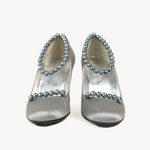 Chanel Grey Pearl Ankle Satin Pumps - Picture 2 of 9